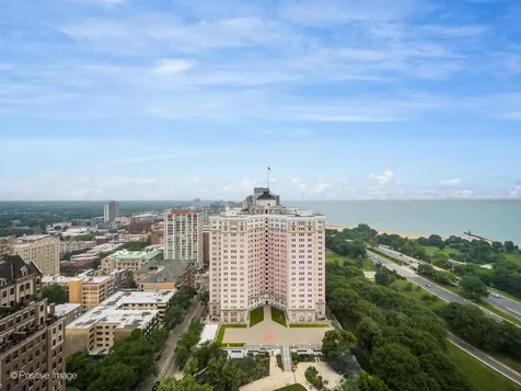5455 North Sheridan Road Chicago IL 60640