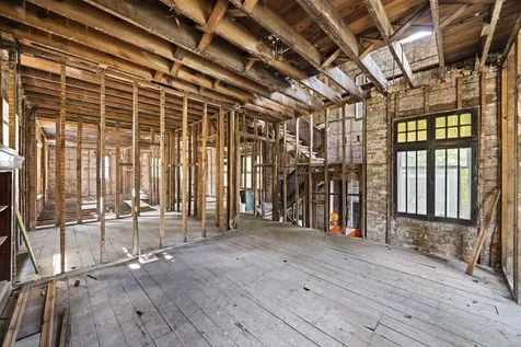 8012 South Elizabeth Street Chicago IL 60620