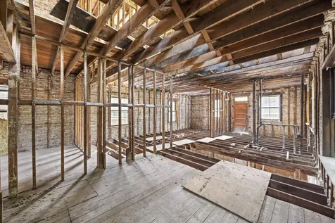 8012 South Elizabeth Street Chicago IL 60620