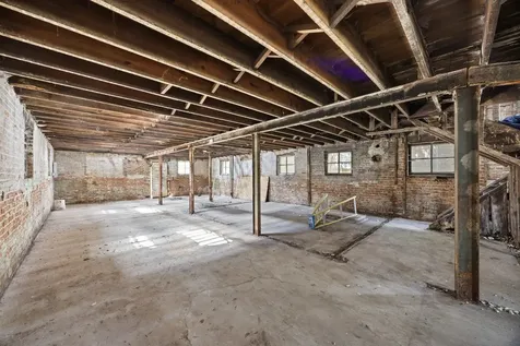 8012 South Elizabeth Street Chicago IL 60620