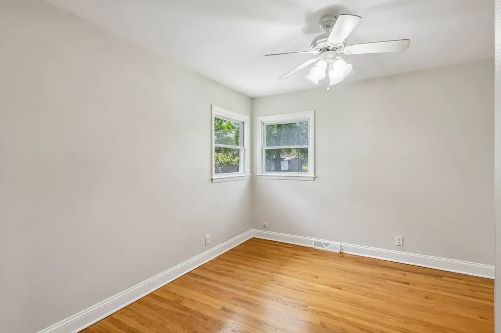 520 Woodlyn Drive Aurora IL 60505