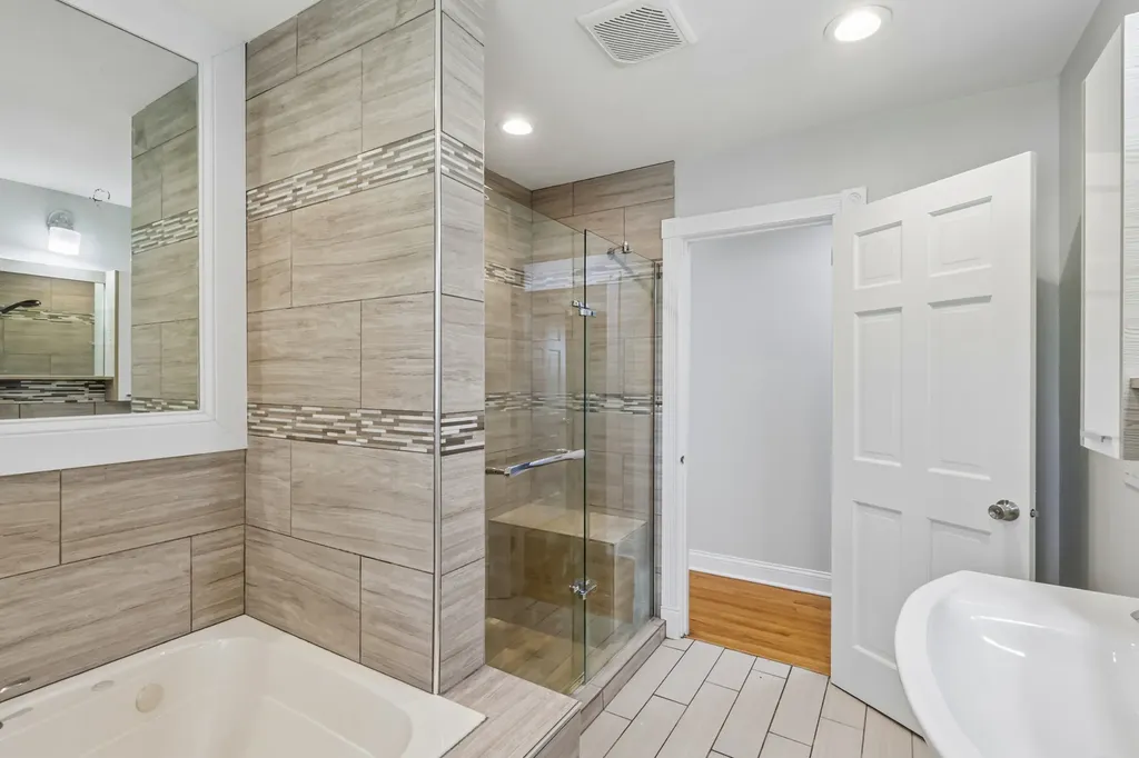 520 Woodlyn Drive Aurora IL 60505