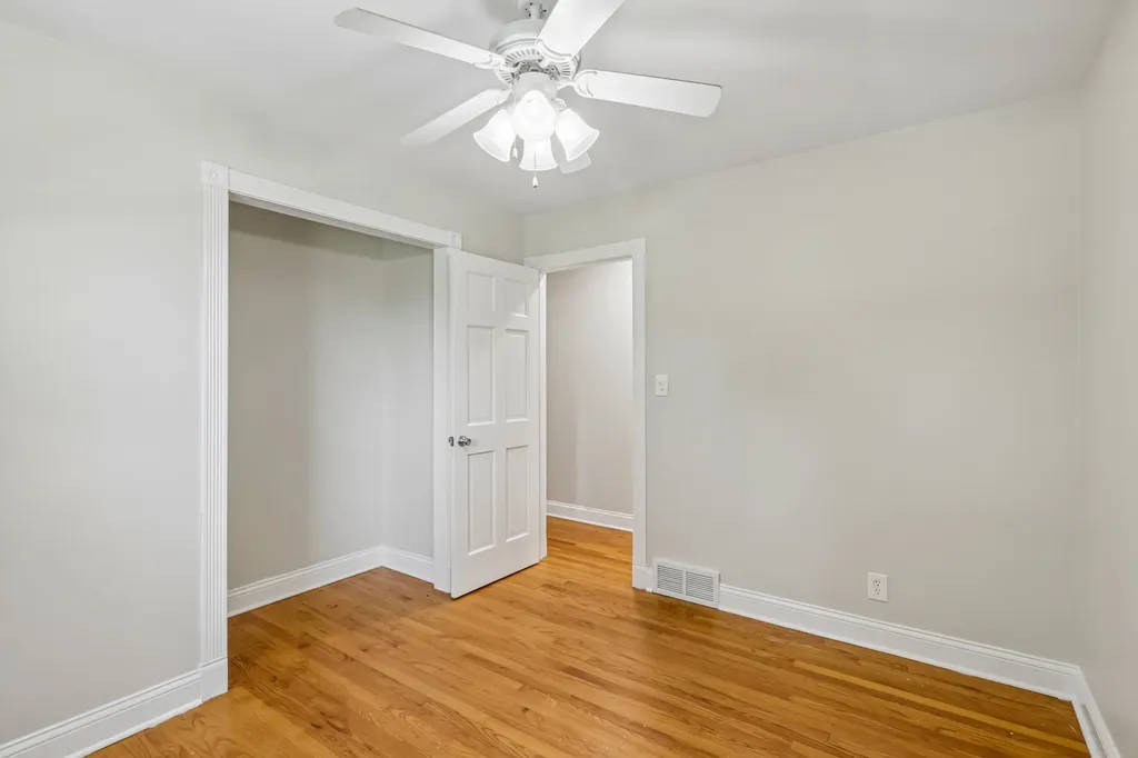 520 Woodlyn Drive Aurora IL 60505