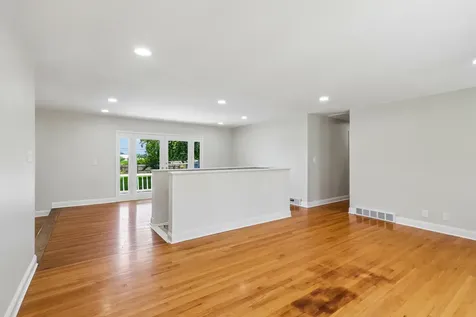 520 Woodlyn Drive Aurora IL 60505