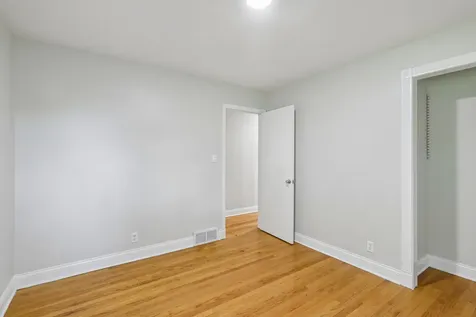520 Woodlyn Drive Aurora IL 60505