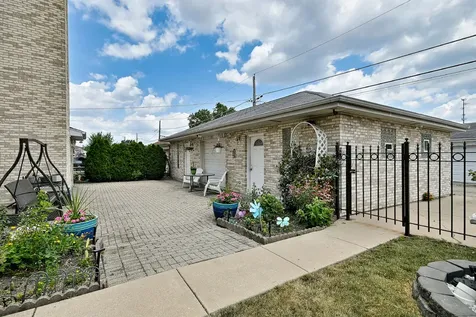 2511 North 74th Avenue Elmwood Park IL 60707