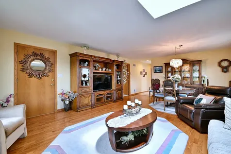 2511 North 74th Avenue Elmwood Park IL 60707