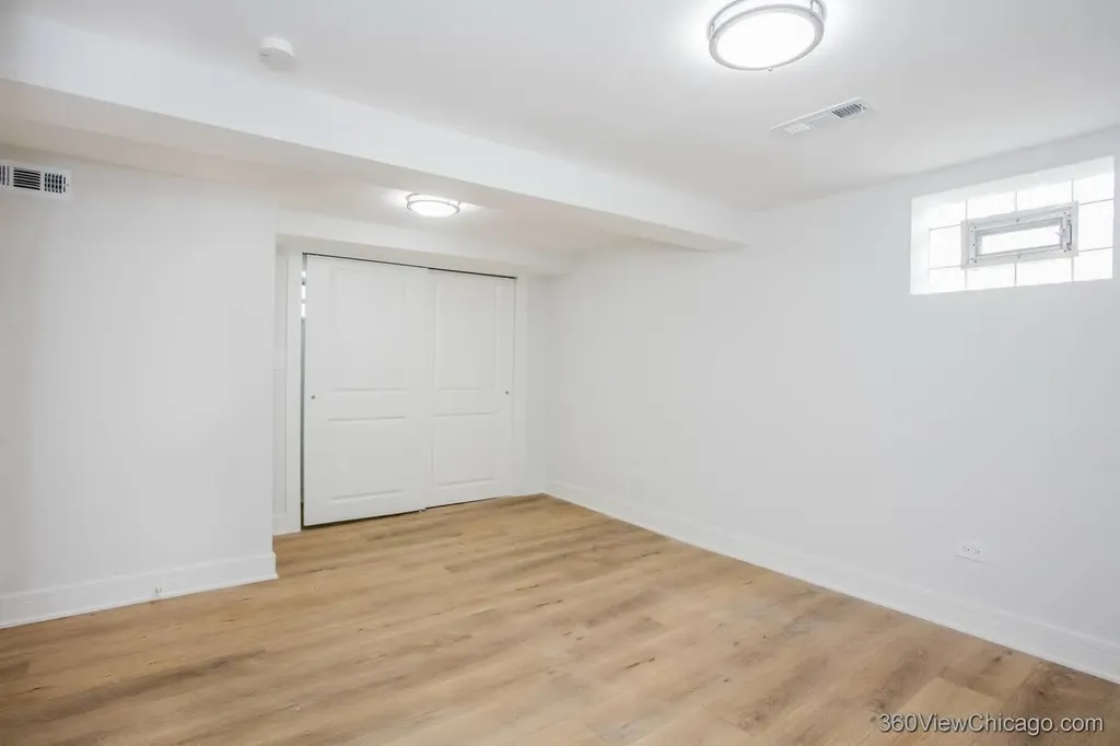 1037 West 103rd Street Chicago IL 60643