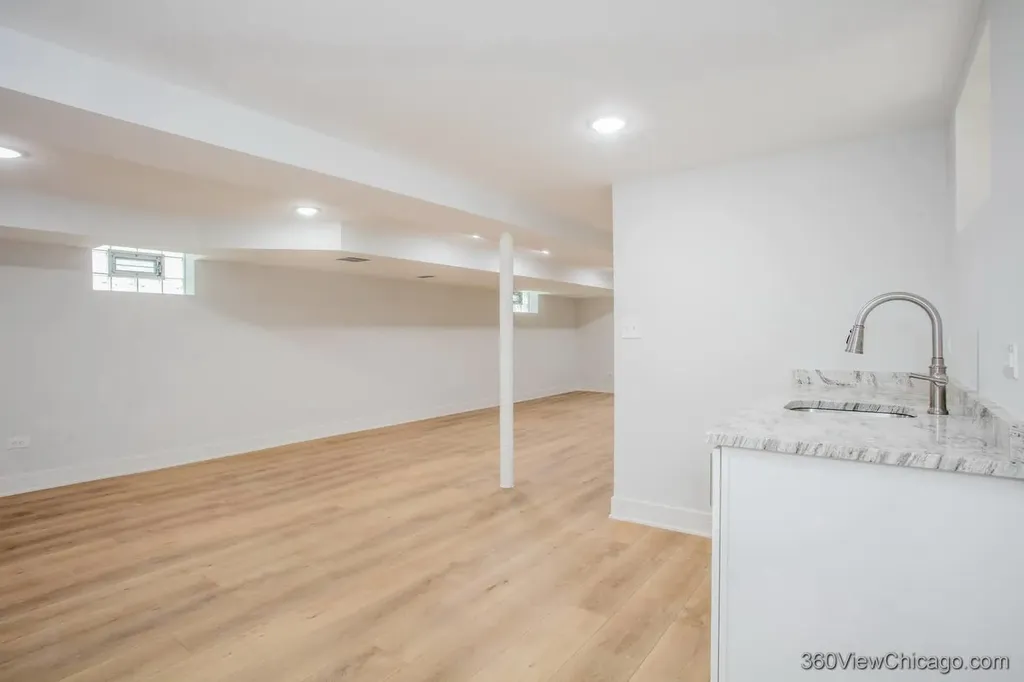 1037 West 103rd Street Chicago IL 60643