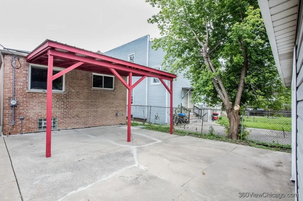 1037 West 103rd Street Chicago IL 60643