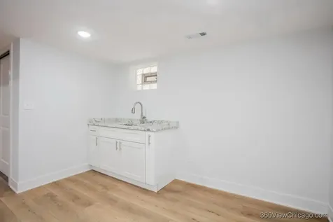 1037 West 103rd Street Chicago IL 60643
