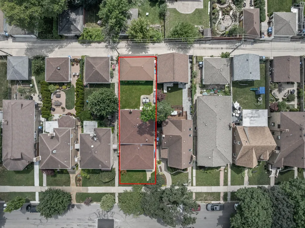 6133 North Lenox Avenue Chicago IL 60646