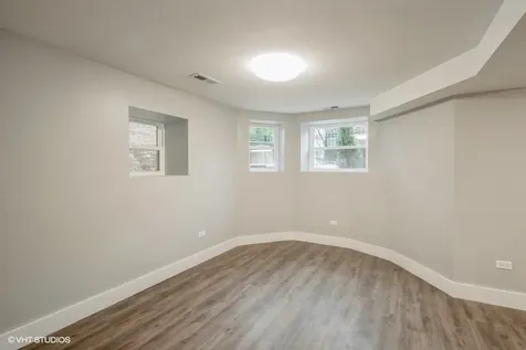 4941 South Champlain Avenue Chicago IL 60615
