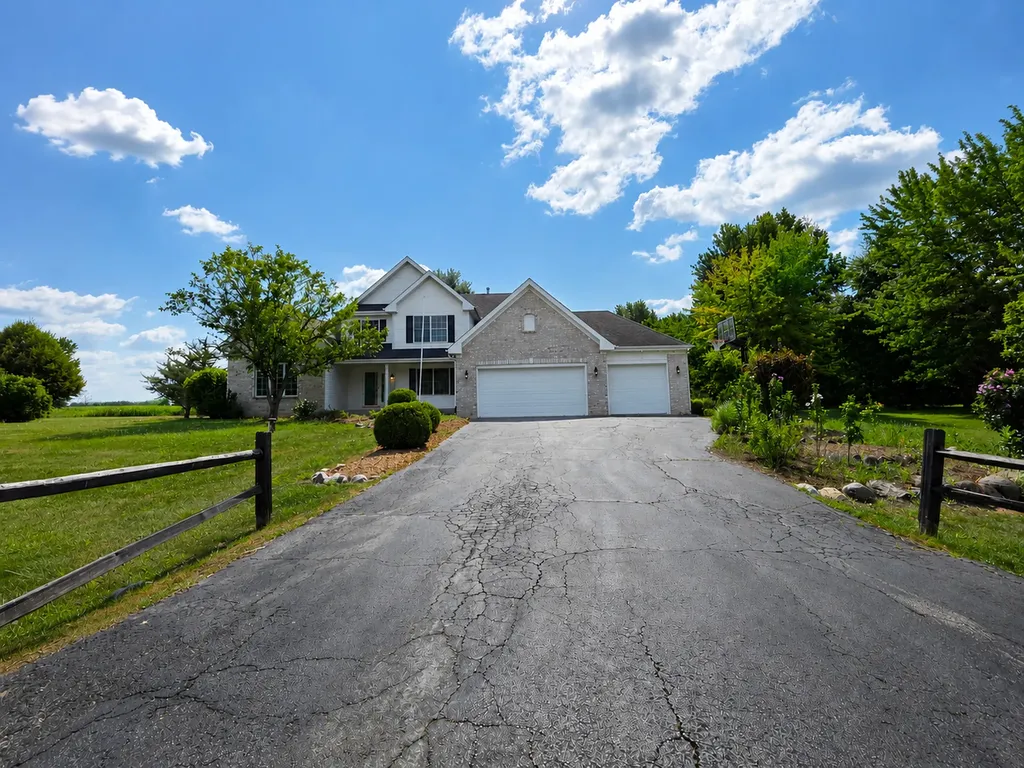 12751 Vestas Place Belvidere IL 61008