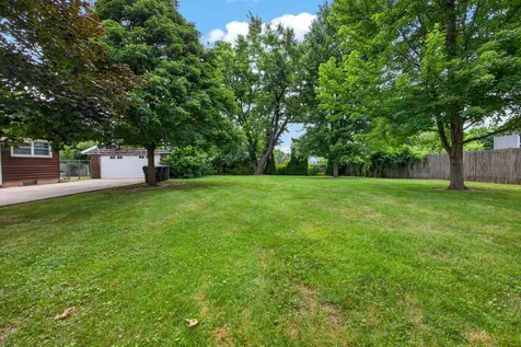 1406/1408 South East Street Bloomington IL 61701
