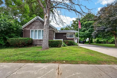 1406/1408 South East Street Bloomington IL 61701