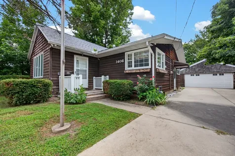 1406/1408 South East Street Bloomington IL 61701