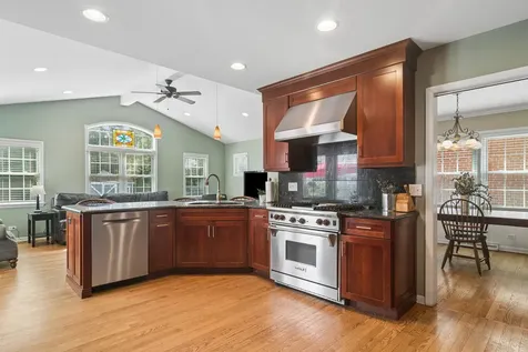 511 South Walnut Avenue Arlington Heights IL 60005