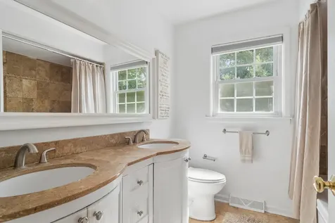511 South Walnut Avenue Arlington Heights IL 60005
