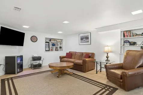 511 South Walnut Avenue Arlington Heights IL 60005