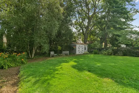 511 South Walnut Avenue Arlington Heights IL 60005