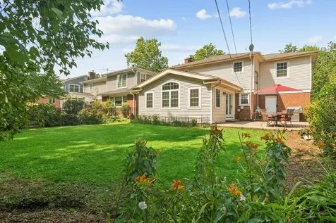 511 South Walnut Avenue Arlington Heights IL 60005
