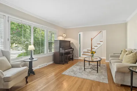 511 South Walnut Avenue Arlington Heights IL 60005