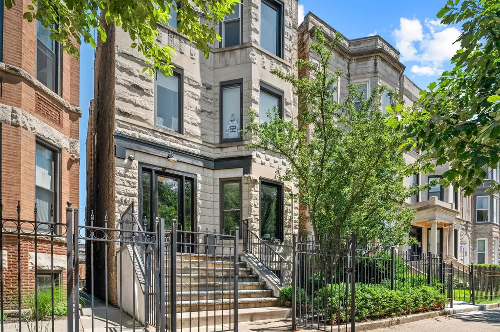 3513 North Sheffield Street Chicago IL 60657