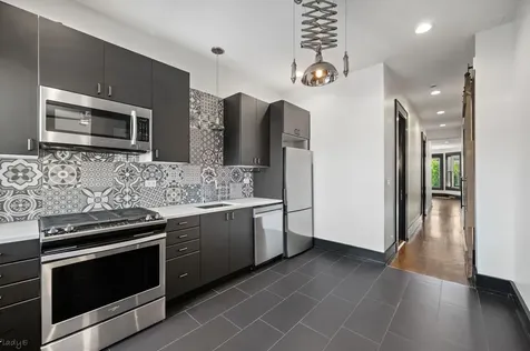 3513 North Sheffield Street Chicago IL 60657