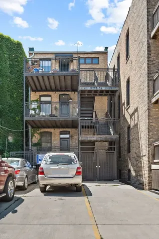 3513 North Sheffield Street Chicago IL 60657
