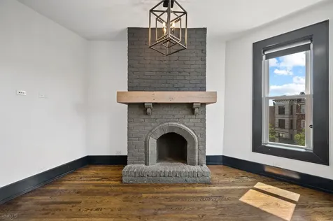 3513 North Sheffield Street Chicago IL 60657