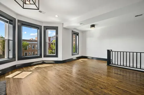 3513 North Sheffield Street Chicago IL 60657
