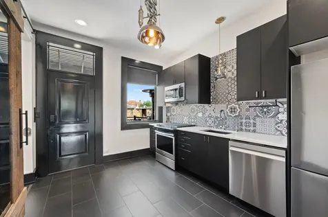 3513 North Sheffield Street Chicago IL 60657