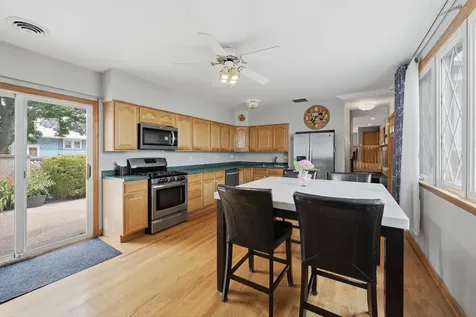 4850 Michigan Avenue Schiller Park IL 60176