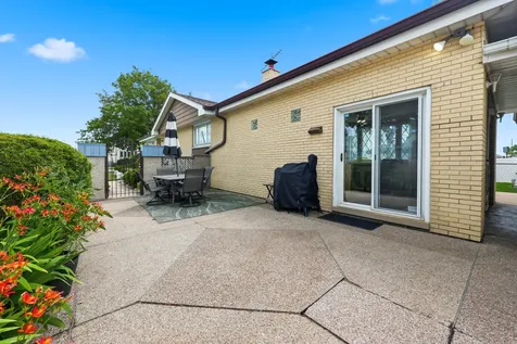 4850 Michigan Avenue Schiller Park IL 60176