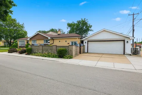 4850 Michigan Avenue Schiller Park IL 60176