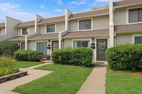 539 Quail Creek Drive Grayslake IL 60030