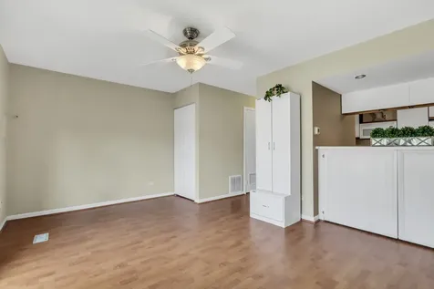 539 Quail Creek Drive Grayslake IL 60030