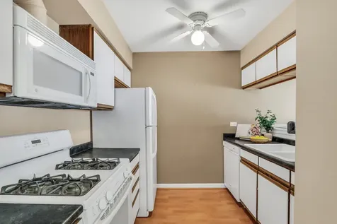 539 Quail Creek Drive Grayslake IL 60030