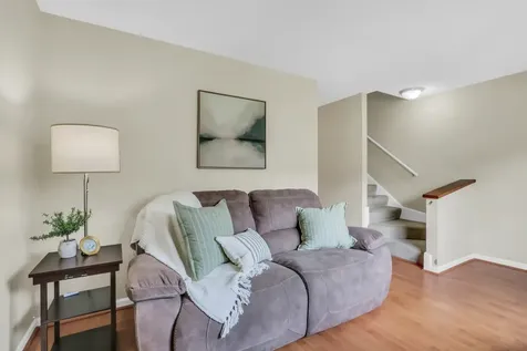 539 Quail Creek Drive Grayslake IL 60030