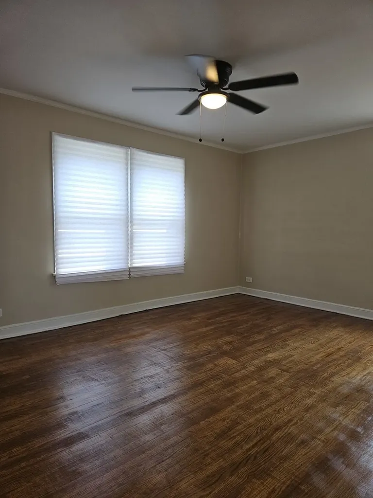 10638 South Eberhart Avenue Chicago IL 60628