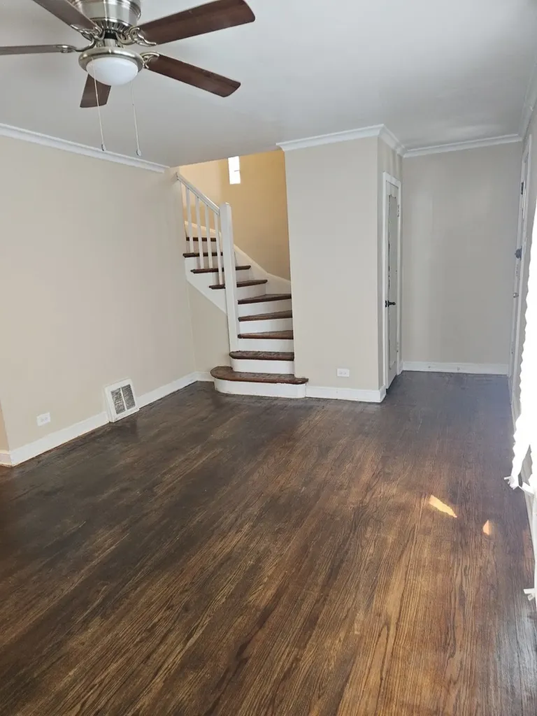 10638 South Eberhart Avenue Chicago IL 60628