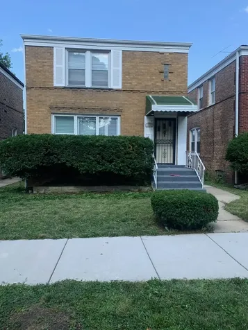10638 South Eberhart Avenue Chicago IL 60628