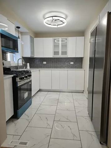 10638 South Eberhart Avenue Chicago IL 60628