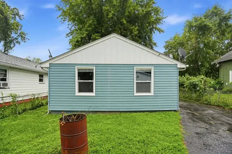 2817 19TH Street East Moline IL 61244