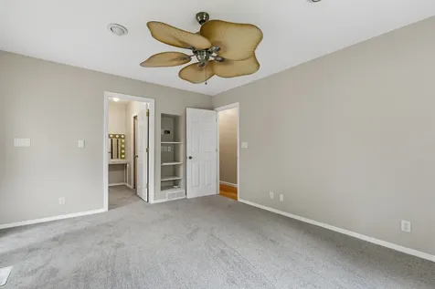 3325 40TH Street Moline IL 61265