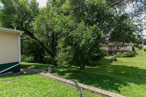 3325 40TH Street Moline IL 61265