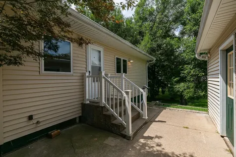 3325 40TH Street Moline IL 61265