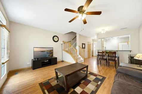 7411 Grandview Court Carpentersville IL 60110