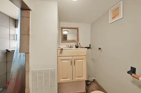 3353 West 60th Street S Chicago IL 60629